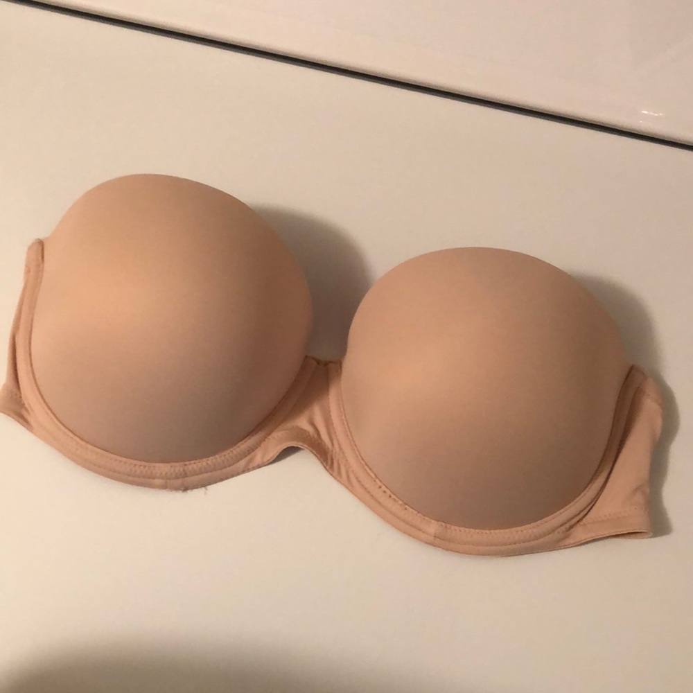 Victoria’s Secret Pink strapless bra!
